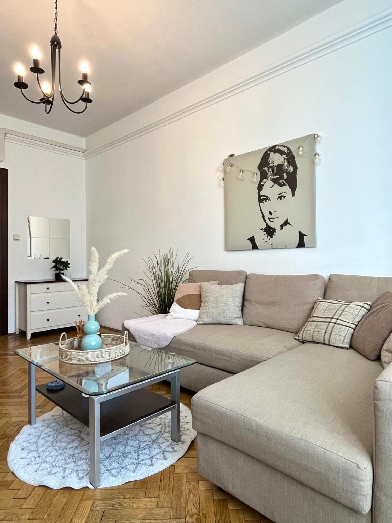 Audrey Hepburn Apartment Old Town Air Conditioned Pozsony Kültér fotó